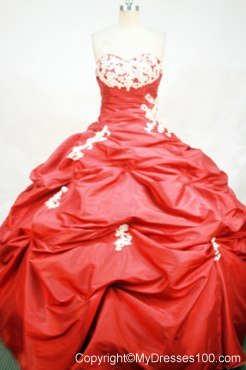 Traditional Pick-ups Appliques Strapless Red Quinceanera Dresses
