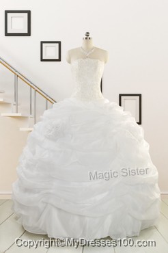 Pretty White Strapless 2016 Quinceanera Dresses with Beading