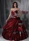 2013 Exquisite Burgundy Strapless Appliques Quinceanera Dress
