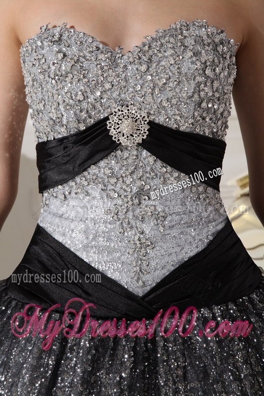 Black and Silver Sweet 16 Dresses Sweetheart Sequined and Tulle Appliques