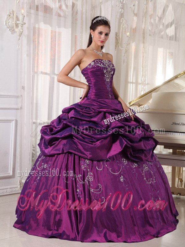 Pick-ups Eggplant Purple Dresses Quinceanera Taffeta Embroidery With Beading