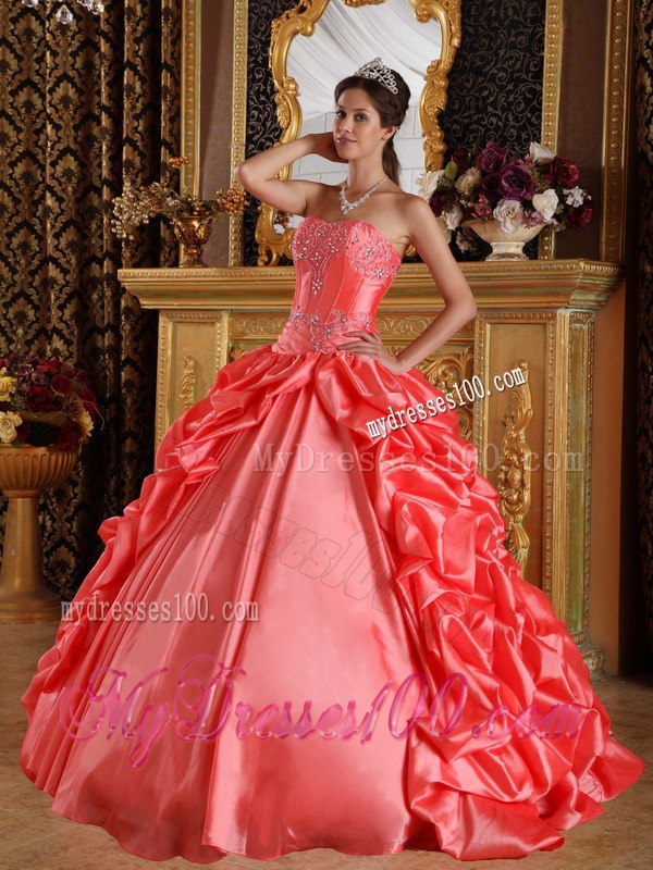Pick-ups Orange Red Quinceanera Dresses Sweetheart Embroidery