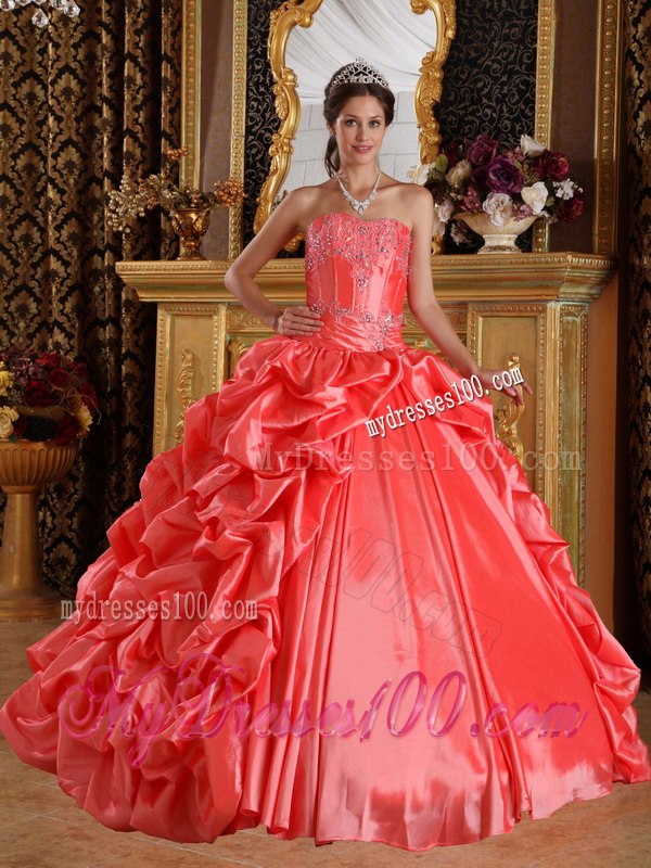 Pick-ups Orange Red Quinceanera Dresses Sweetheart Embroidery