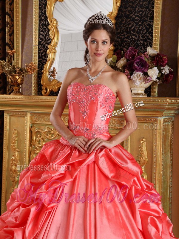 Pick-ups Orange Red Quinceanera Dresses Sweetheart Embroidery