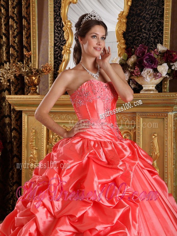 Pick-ups Orange Red Quinceanera Dresses Sweetheart Embroidery