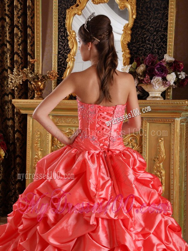 Pick-ups Orange Red Quinceanera Dresses Sweetheart Embroidery