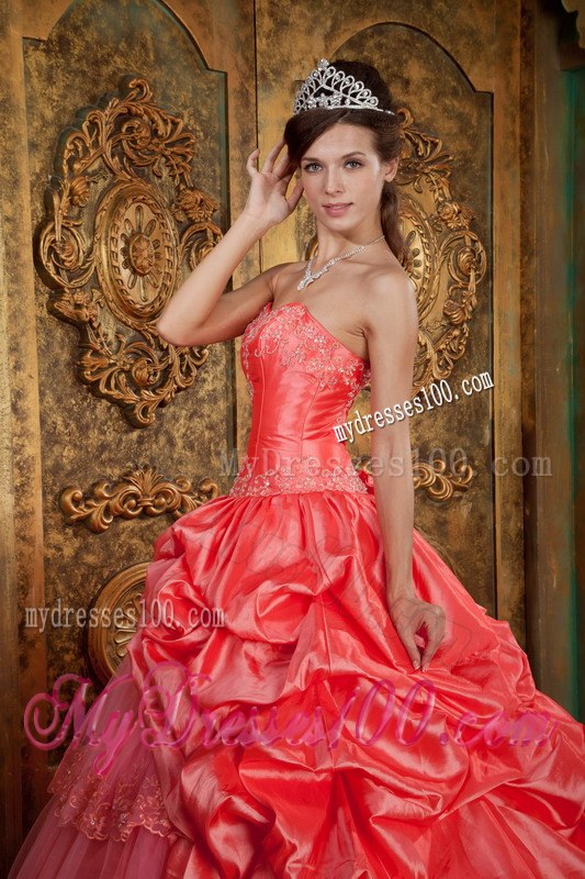 Sweetheart Pick-ups Decorate Quinceanera Dress in Watermelon with Lace