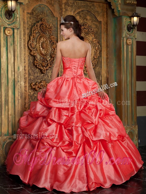 Sweetheart Pick-ups Decorate Quinceanera Dress in Watermelon with Lace