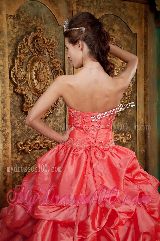 Sweetheart Pick-ups Decorate Quinceanera Dress in Watermelon with Lace