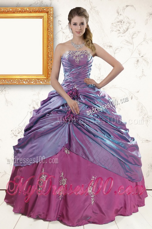 2016 Classic Purple Appliques Quinceanera Dresses with Strapless
