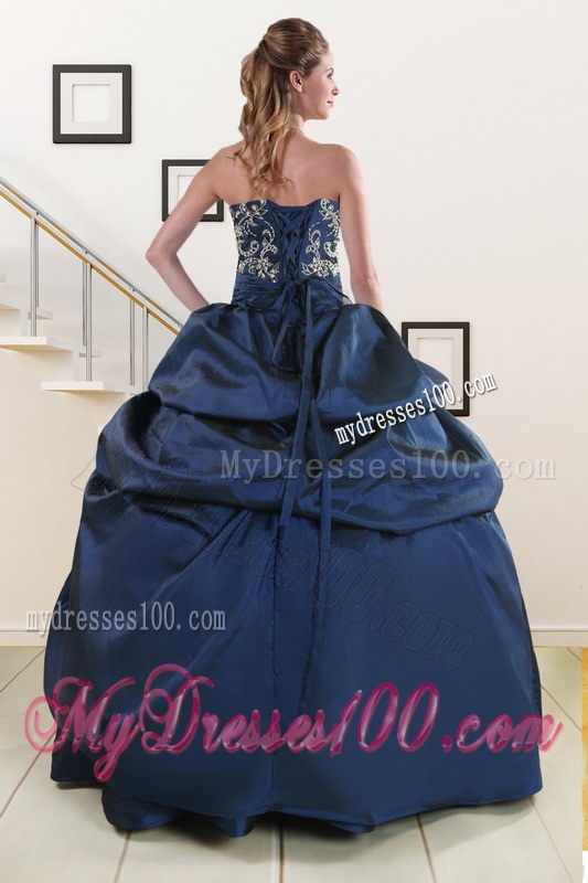 2016 Custom Made Embroidery and Beaded Quinceanera Dresses in Navy Blue