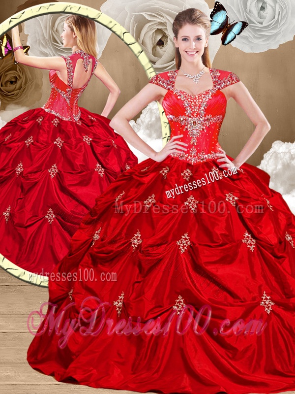 2016 Gorgeous Red Sweet 16 Gowns with Appliques and Pick Ups