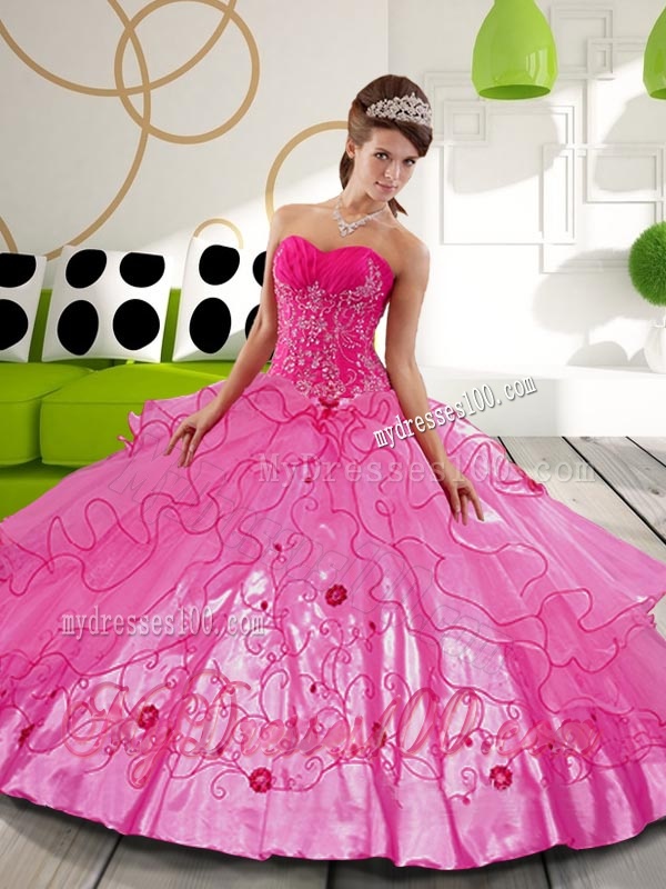 2016 Sturning Hot Pink Ball Gown Sweet 15 Dresses with Appliques