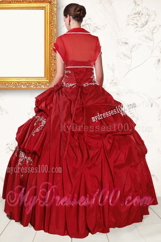 2016 Wine Red Sweetheart Quinceanera Dresses with Embroidery