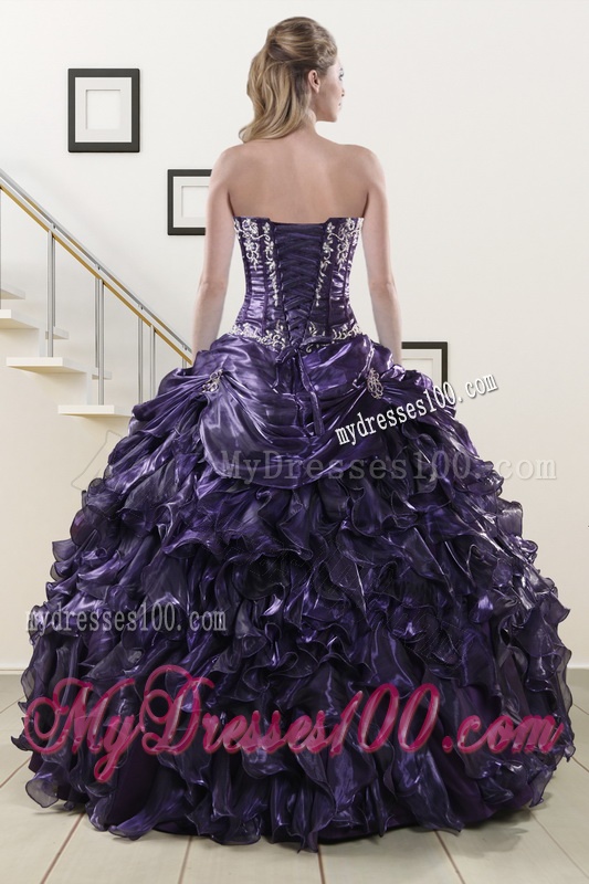 2016 Exquisite Sweetheart Purple Quinceanera Dresses with Embroidery and Ruffles
