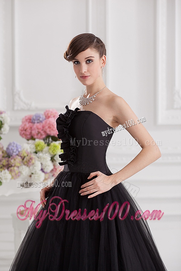 Simple A-line Strapless Tulle Black Quinceanera Dress with Ruffles