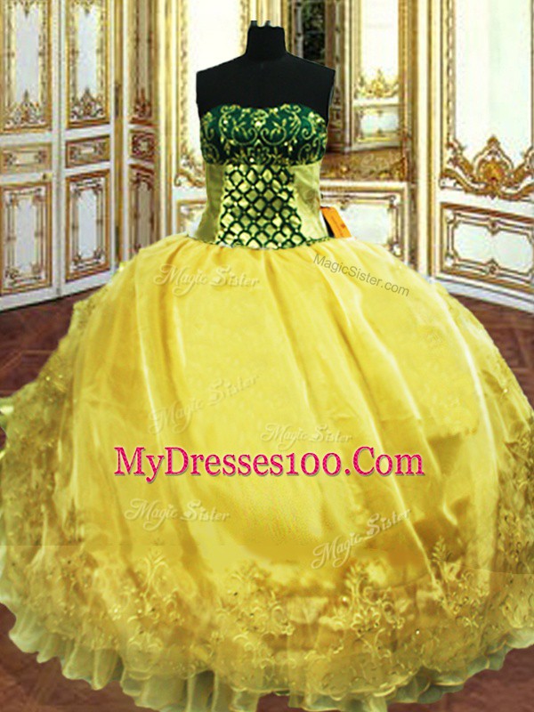 Fitting Floor Length Ball Gowns Sleeveless Gold Quinceanera Gowns Lace Up