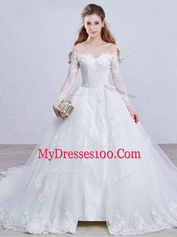 Low Price Long Sleeves Brush Train Zipper Lace and Appliques Wedding Gowns