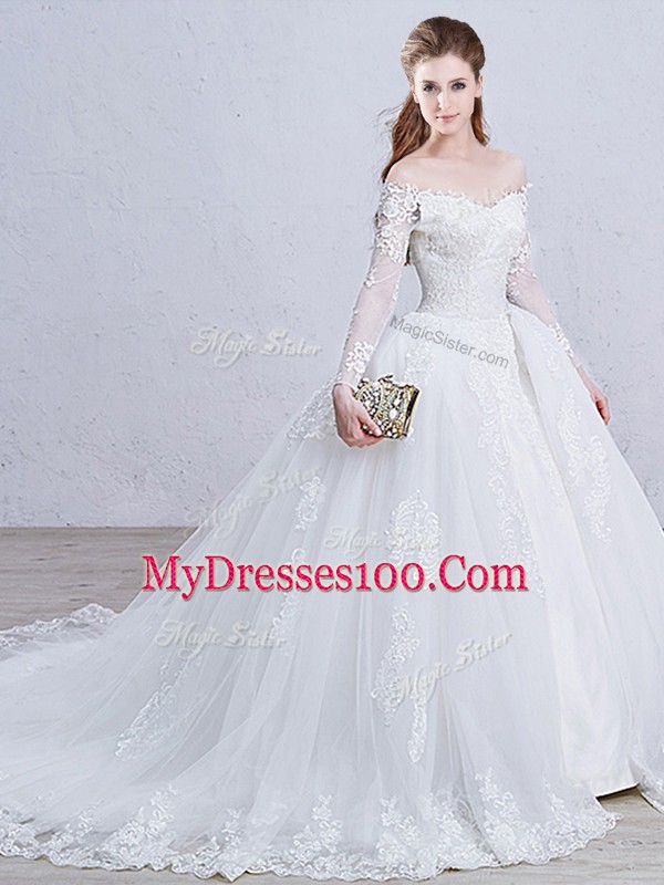Low Price Long Sleeves Brush Train Zipper Lace and Appliques Wedding Gowns