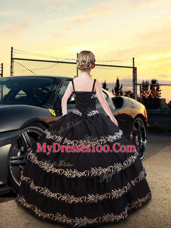 Floor Length Lace Up Little Girls Pageant Dress Black for Quinceanera and Wedding Party with Embroidery and Ruffled Layers