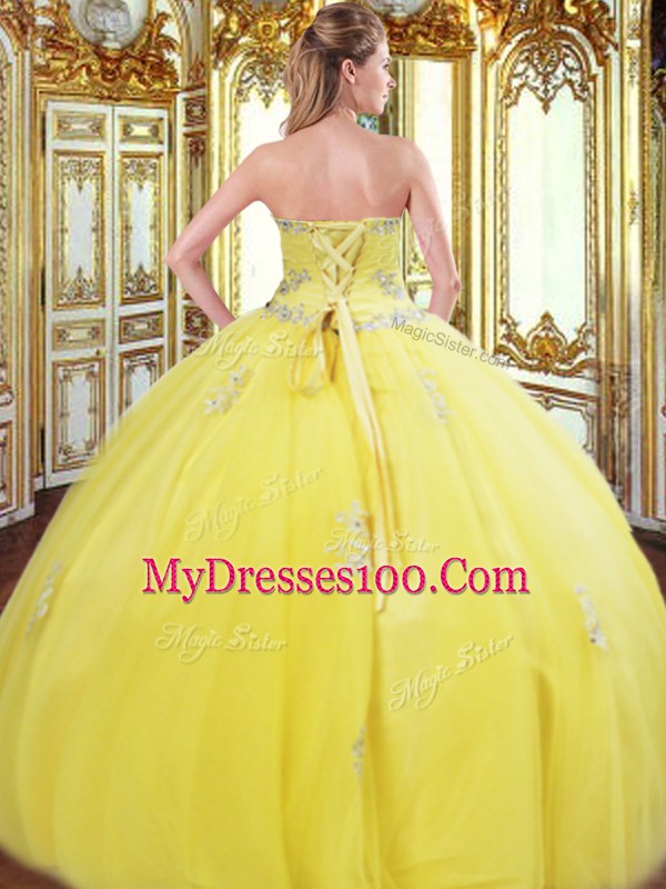Sleeveless Floor Length Beading and Appliques Lace Up Quinceanera Dresses with Gold