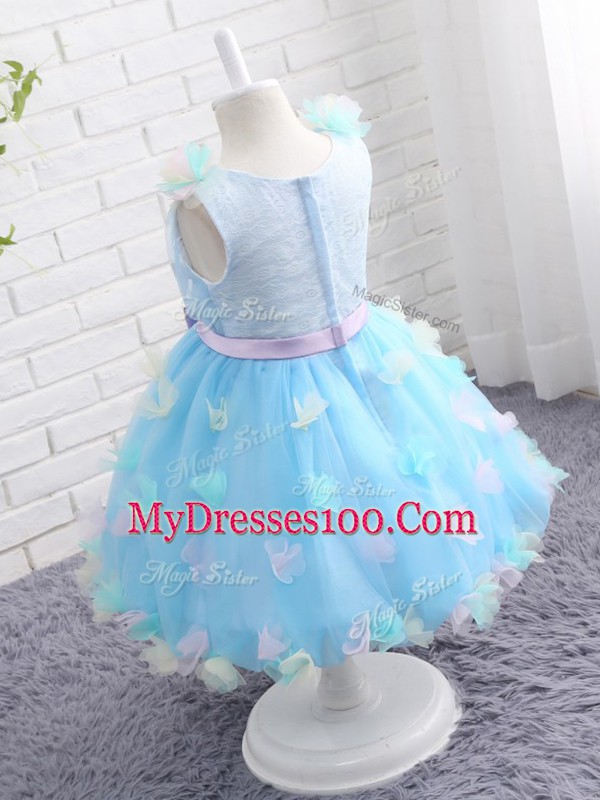 Dazzling Baby Blue Organza Zipper Flower Girl Dresses Sleeveless Knee Length Appliques and Hand Made Flower