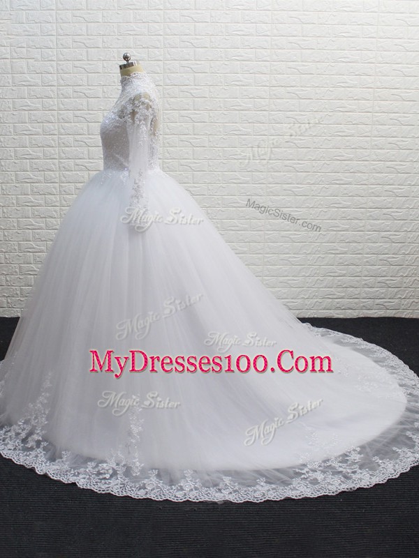 Eye-catching White Wedding Gown Tulle Brush Train Long Sleeves Lace
