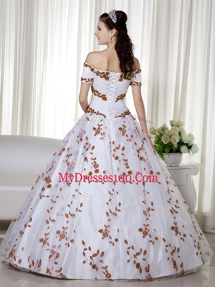 White Ball Gowns Off The Shoulder Short Sleeves Organza Floor Length Lace Up Embroidery 15 Quinceanera Dress