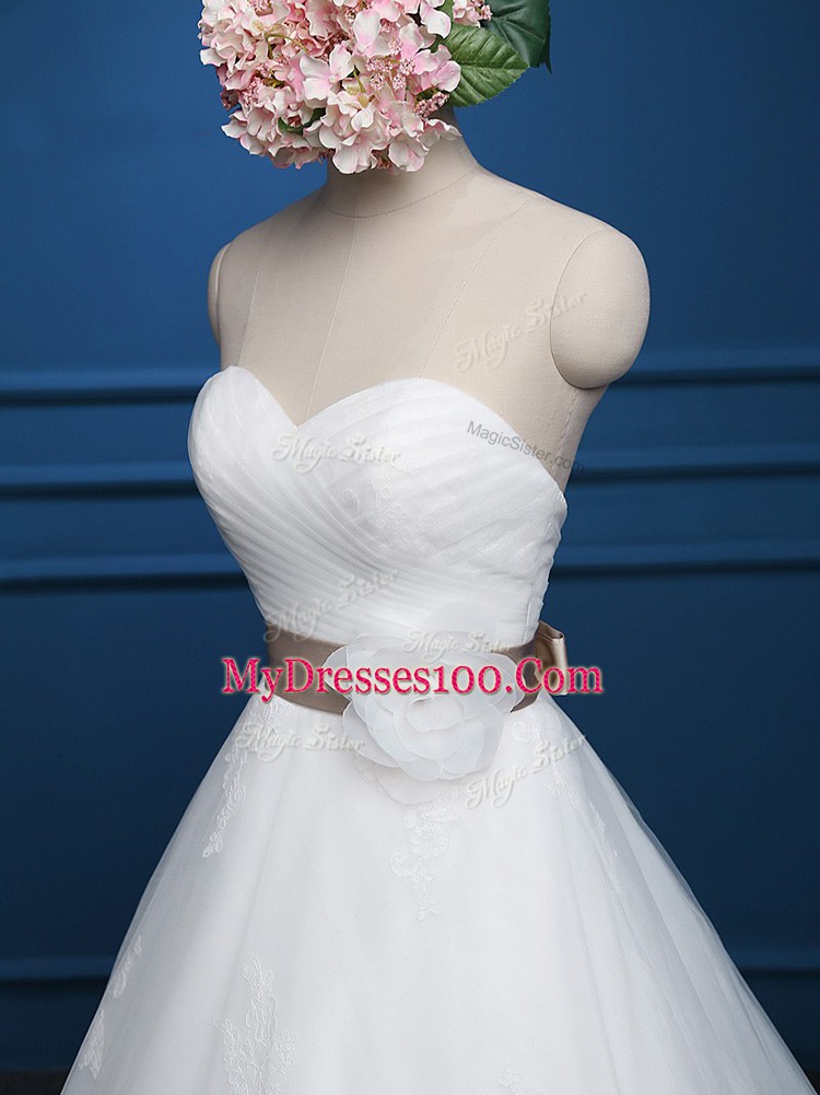 Cute White Sweetheart Lace Up Appliques and Hand Made Flower Wedding Gown Brush Train Sleeveless
