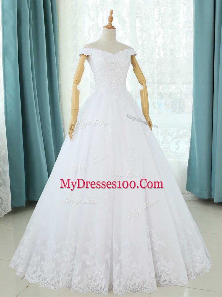 Trendy Sleeveless Lace and Appliques Lace Up Wedding Gowns