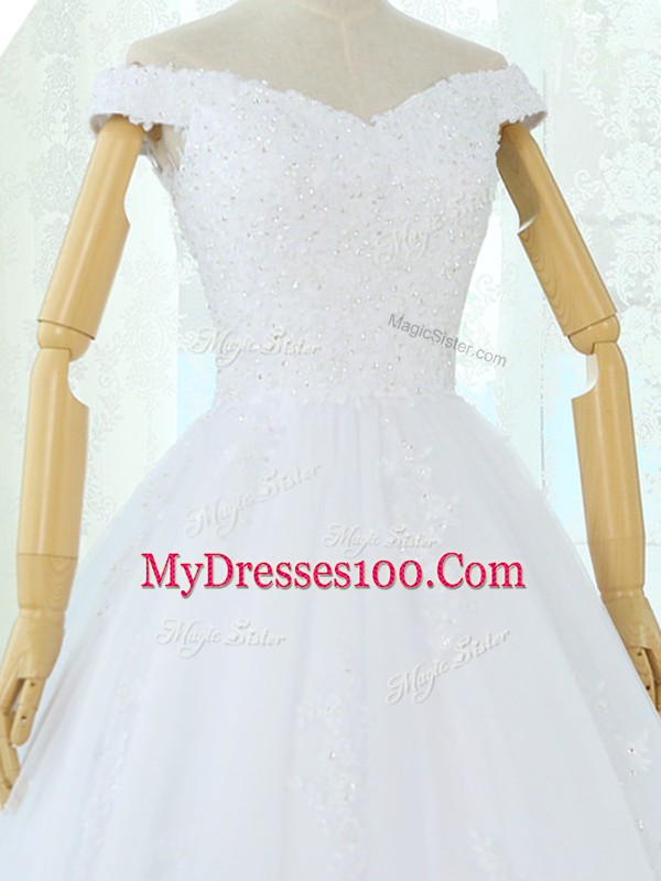 Trendy Sleeveless Lace and Appliques Lace Up Wedding Gowns