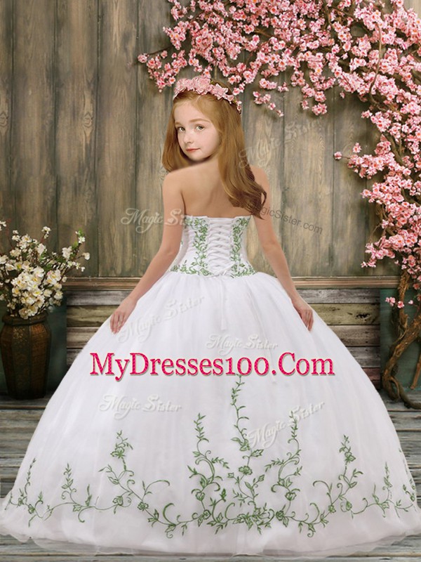 Latest White Straps Lace Up Embroidery and Belt Child Pageant Dress Sleeveless