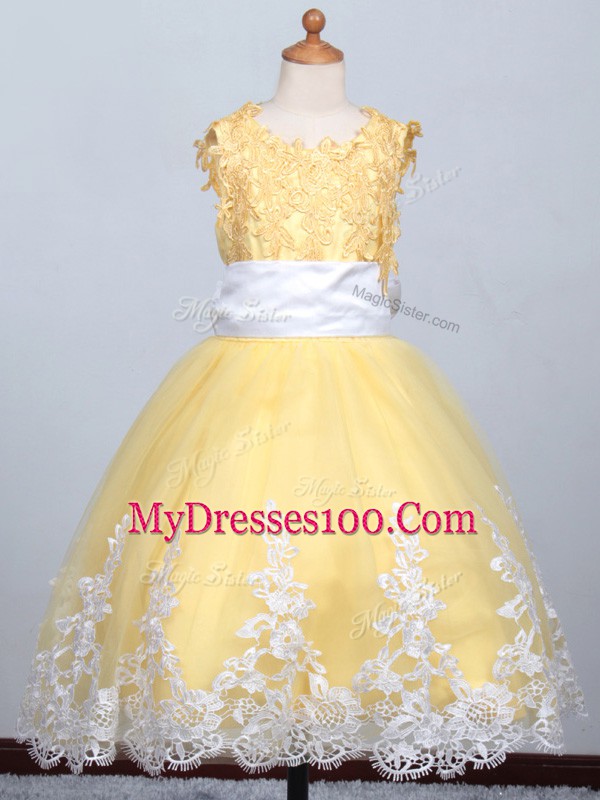 Nice Scoop Sleeveless Little Girl Pageant Gowns Floor Length Appliques Yellow Tulle