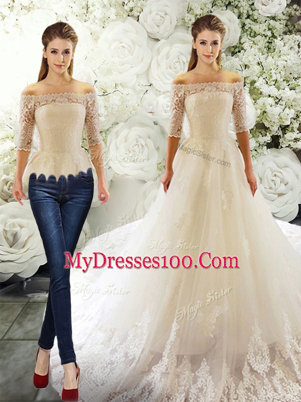 White Clasp Handle Wedding Dress Lace Half Sleeves Court Train