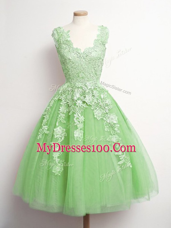 Sweet Yellow Green A-line V-neck Sleeveless Tulle Knee Length Lace Up Appliques Wedding Party Dress