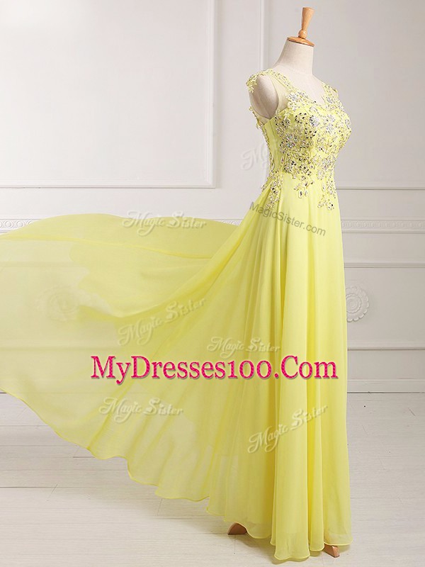Chiffon V-neck Sleeveless Zipper Lace and Appliques Homecoming Dress in Yellow