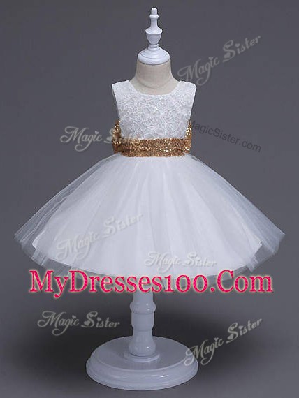 Trendy White Sleeveless Lace and Bowknot Knee Length Little Girl Pageant Dress