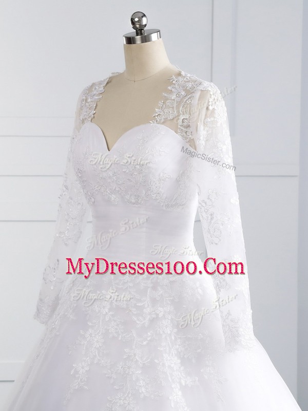 White Lace Up Sweetheart Appliques Wedding Dress Tulle Sleeveless Court Train