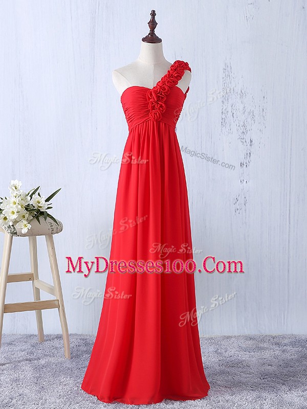 One Shoulder Sleeveless Bridesmaid Gown Floor Length Hand Made Flower Red Chiffon