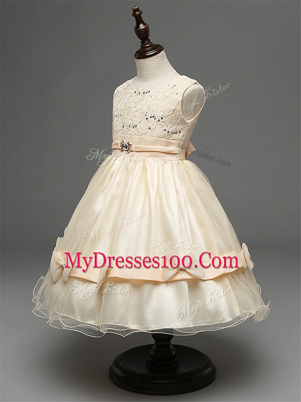 Champagne Zipper Little Girls Pageant Dress Wholesale Lace and Bowknot Sleeveless Knee Length