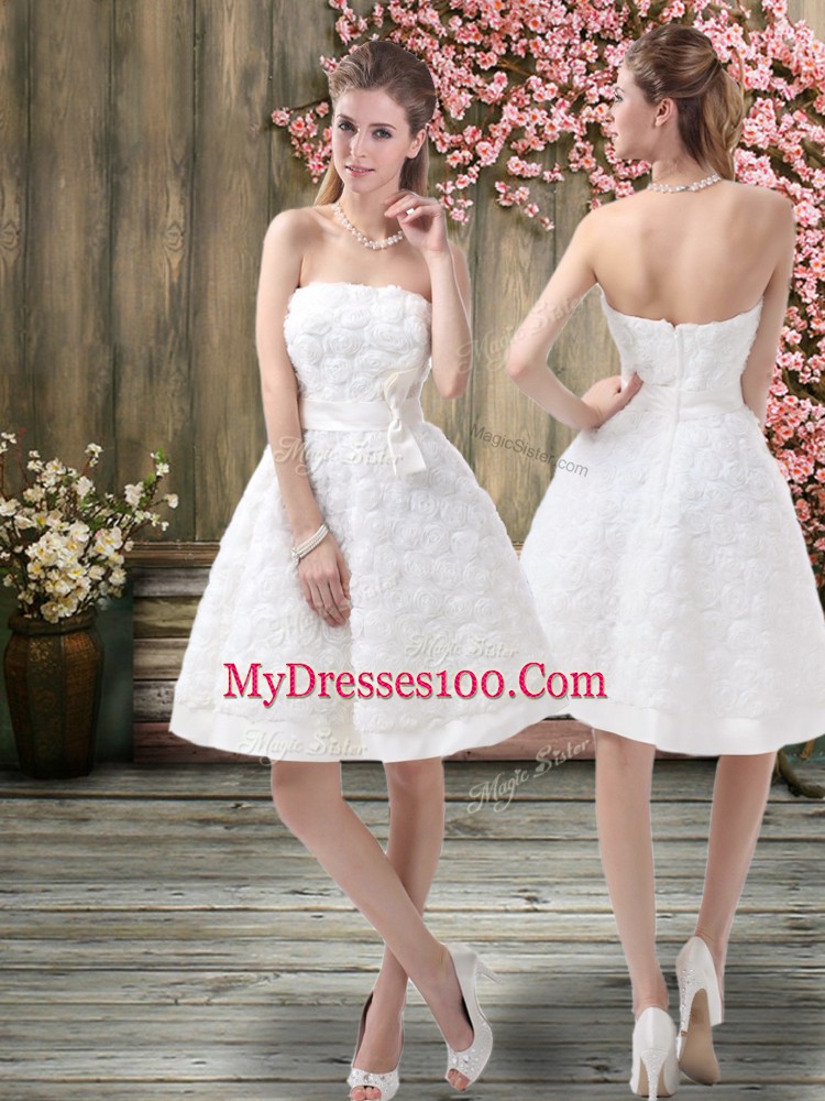 Fashion White Sleeveless Belt Knee Length Wedding Gowns