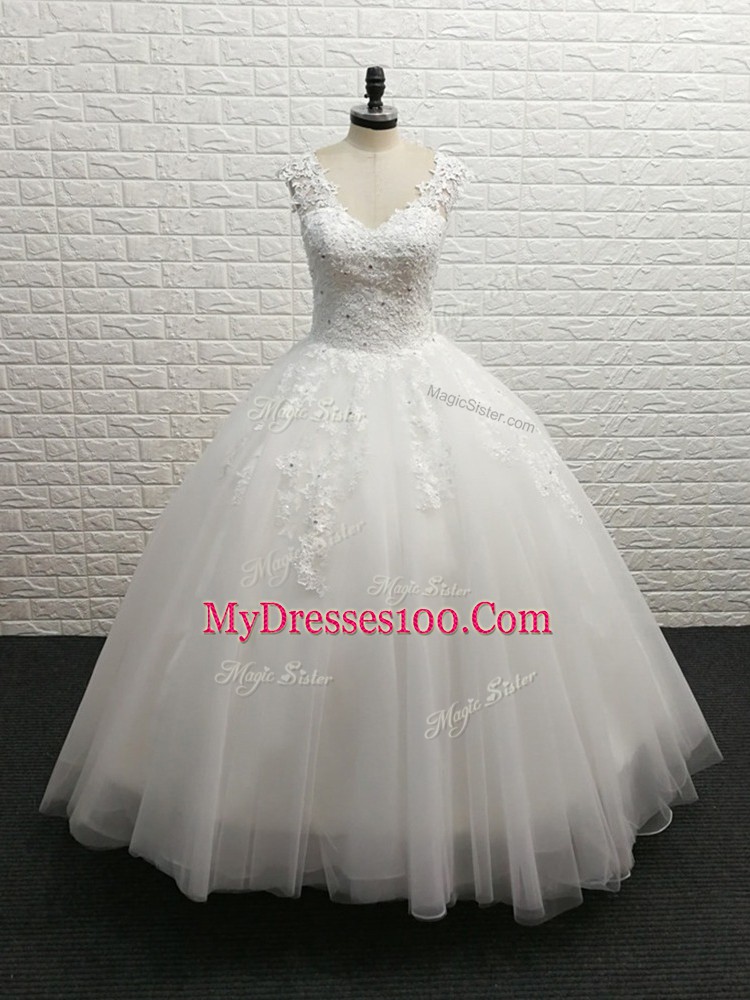 Charming Tulle Sleeveless Wedding Gowns Brush Train and Lace