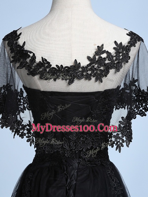 Tulle Scoop Short Sleeves Backless Embroidery Prom Gown in Black