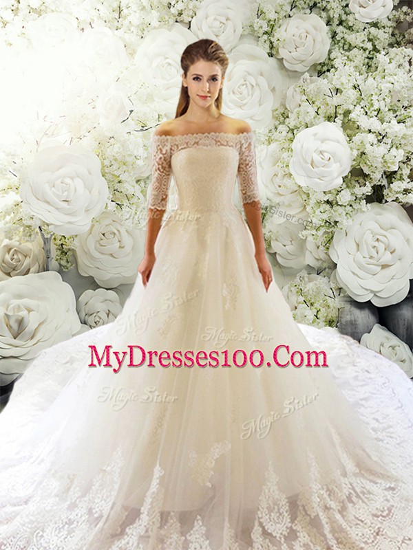 Exceptional Lace Wedding Gowns White Clasp Handle Half Sleeves Court Train