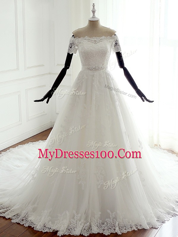 Sleeveless Lace Lace Up Wedding Gowns with White Court Train