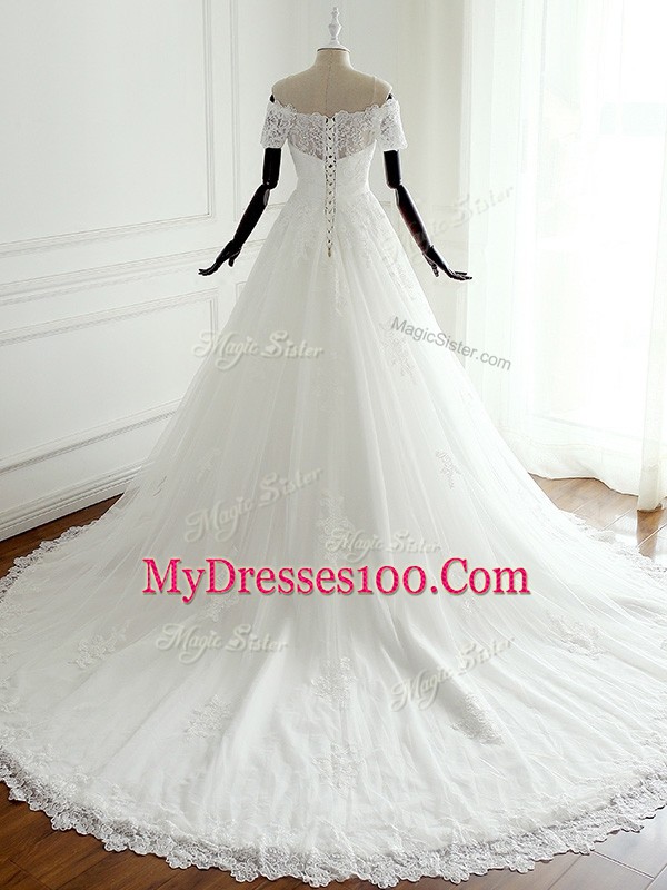 Sleeveless Lace Lace Up Wedding Gowns with White Court Train