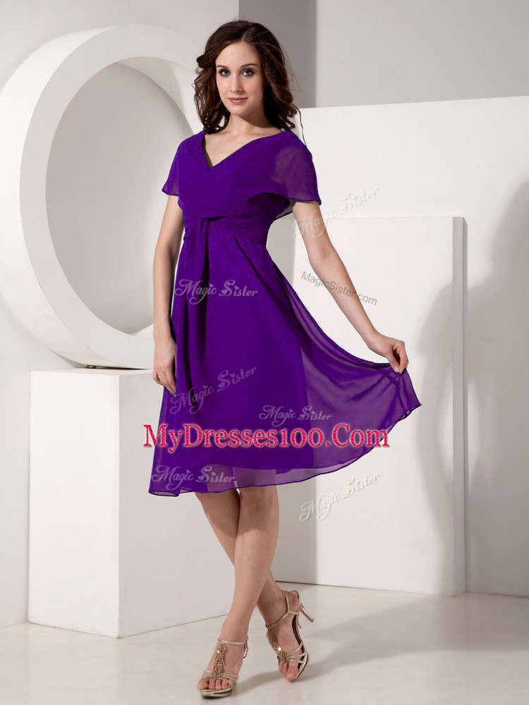 Customized Short Sleeves Knee Length Ruching Zipper Mother of Groom Dress with Purple