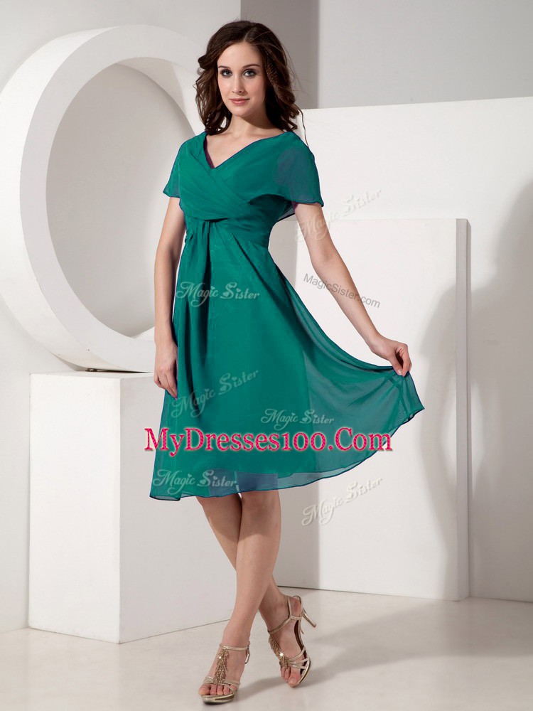 Exceptional Turquoise Empire V-neck Short Sleeves Chiffon Knee Length Zipper Ruching Mother Of The Bride Dress