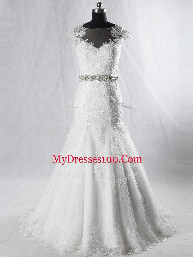 Noble Scoop Cap Sleeves Tulle Wedding Gowns Beading and Lace Brush Train Clasp Handle