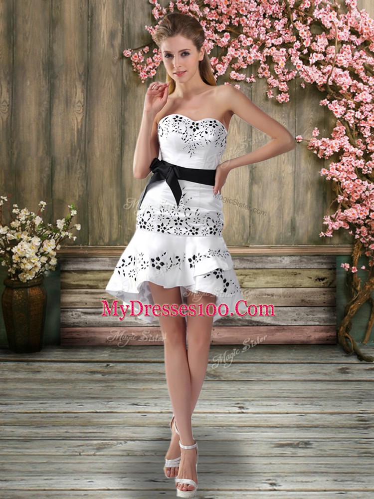 Sweetheart Sleeveless Backless Wedding Dresses White Chiffon